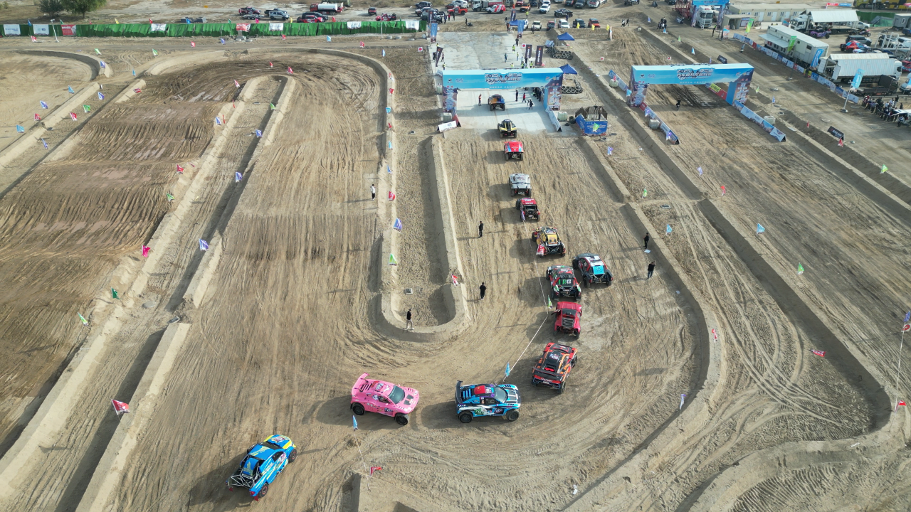 2025贺兰山汽车越野拉力赛火热开赛